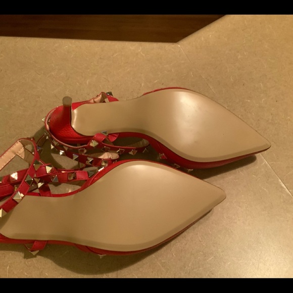 Red Spiked Strapped Heels - Picture 4 of 9